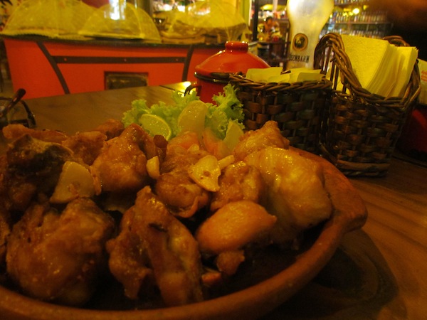 Frango a passarinho Frango a passarinho