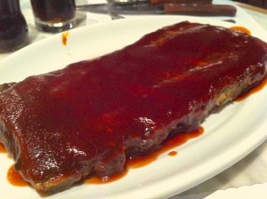 St. Louis Ribs, costela de porco com molho barbecue