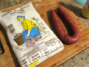 "Farinha de mandioca cria gente tola." ditado local