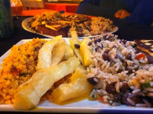 Macaxeira frita e paçoca de carne de sol