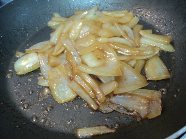 Caramelizando as cebolas