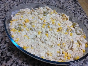 No refratário cubra com batata palha e leve ao forno por 30 minutos