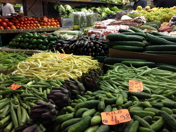 Mercado Público: de verduras à café gourmet Mercado Público: de verduras à café gourmet