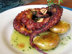 Polvo Crocante com Batatas ao Murro
