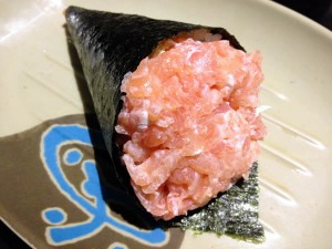 Temaki de salmão e cream cheese